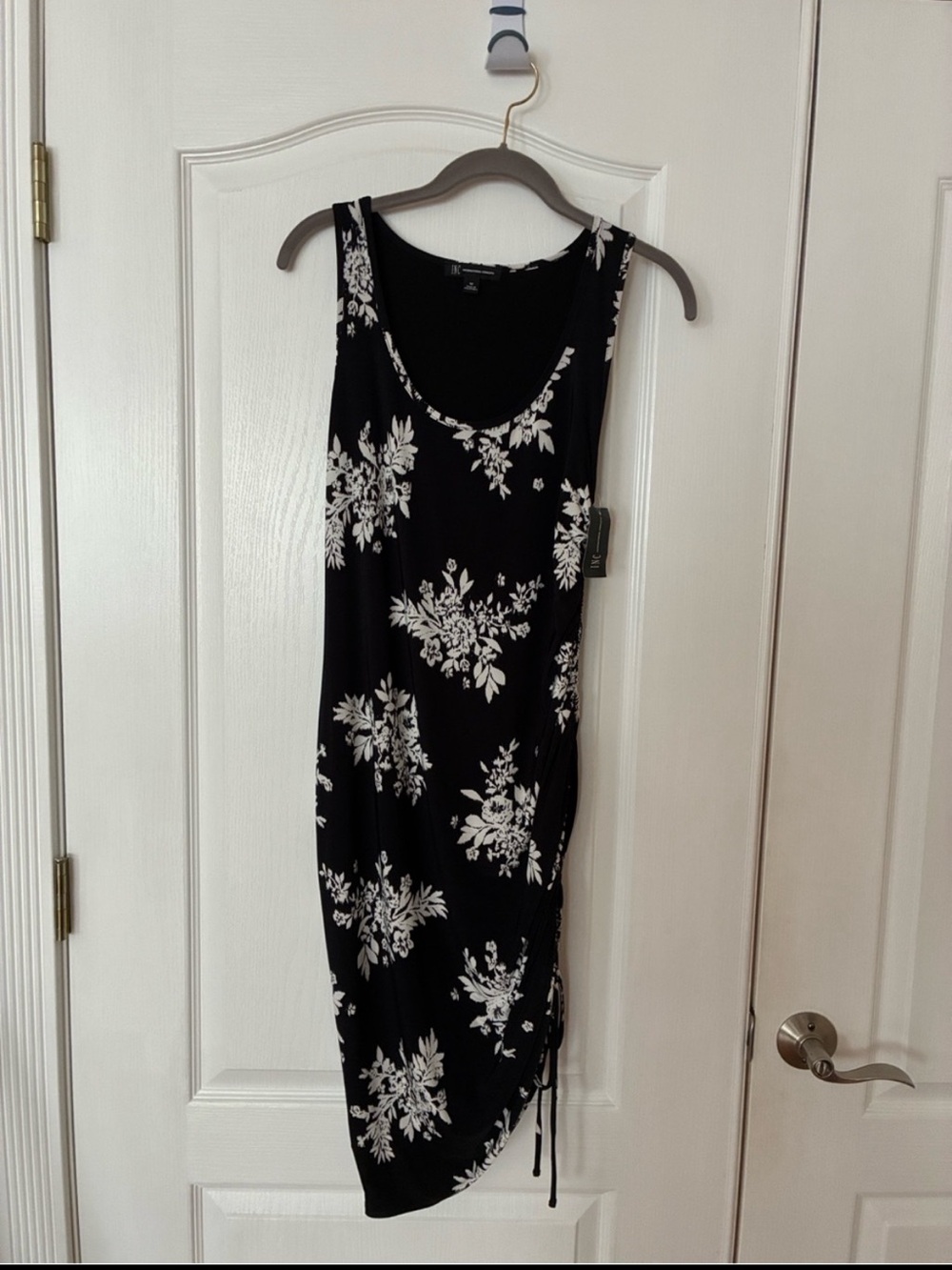 INC International Concepts Black/White Floral Tank Dress & Side Tie - NWT - Picture 4 of 6